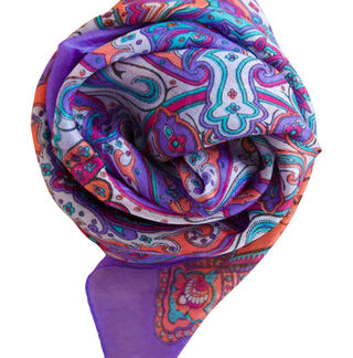Silketørklæde med lavendel paisley mønster